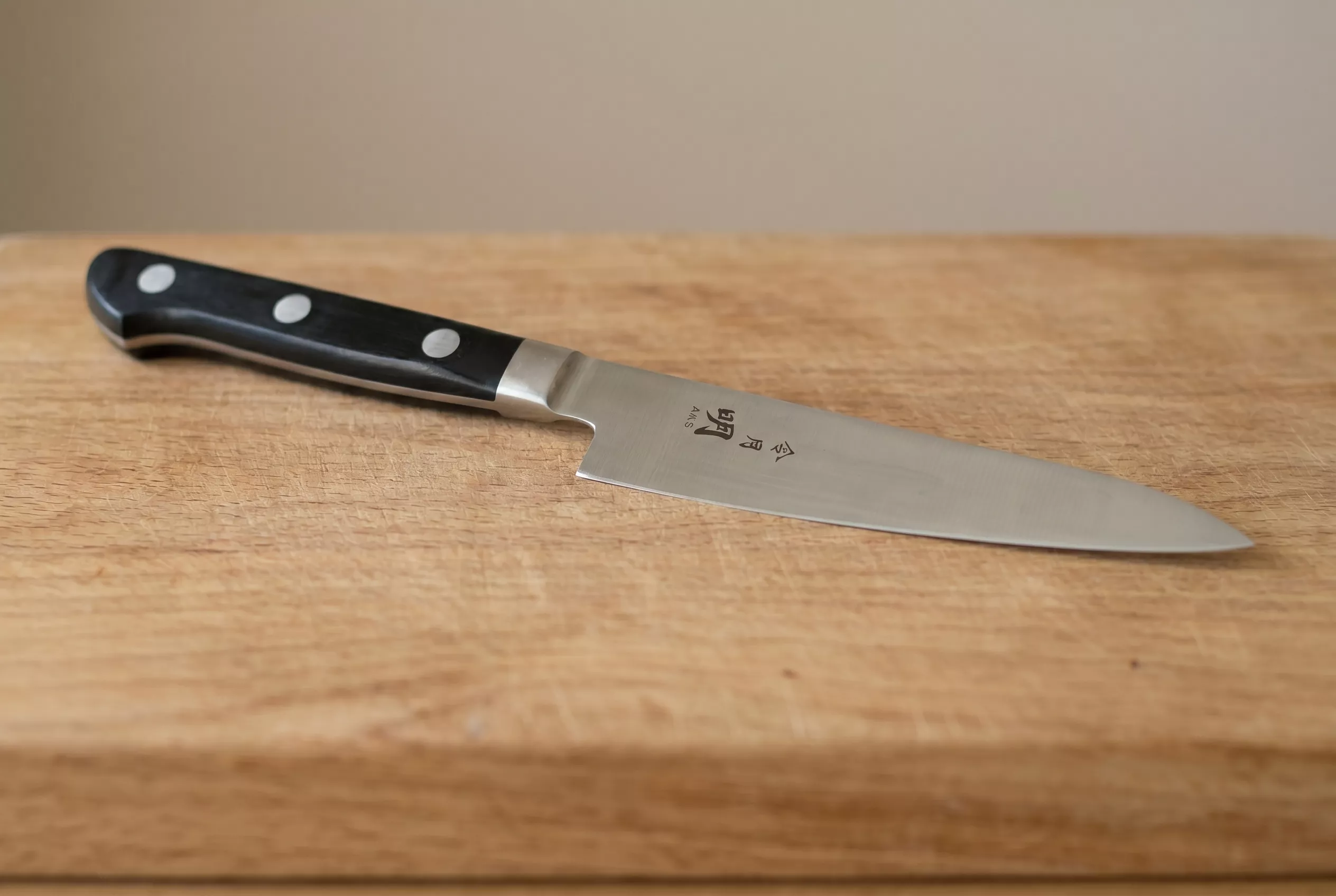 Fuji Cutlery Akira Reigetsu Nóż do obierania Petty 13 cm FC-0121