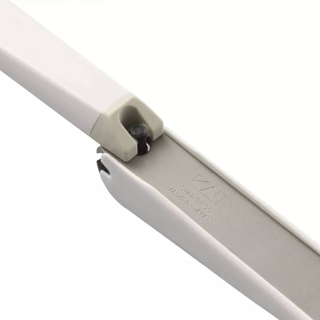 KAI K119 Obcinacz do paznokci ze stali nierdzewnej M 8 cm z pilnikiem