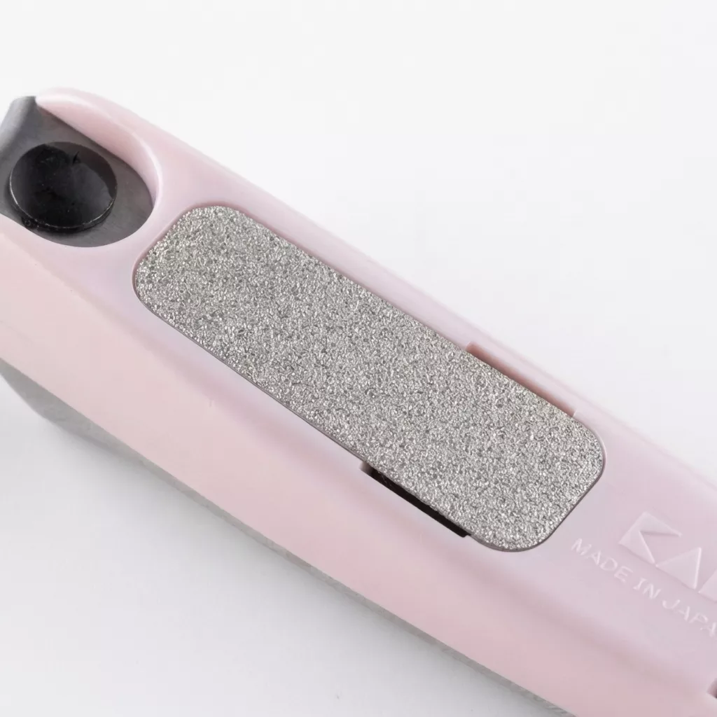 KAI KQ2040 Damski obcinacz do paznokci z pilnikiem i osłonką, 7 cm