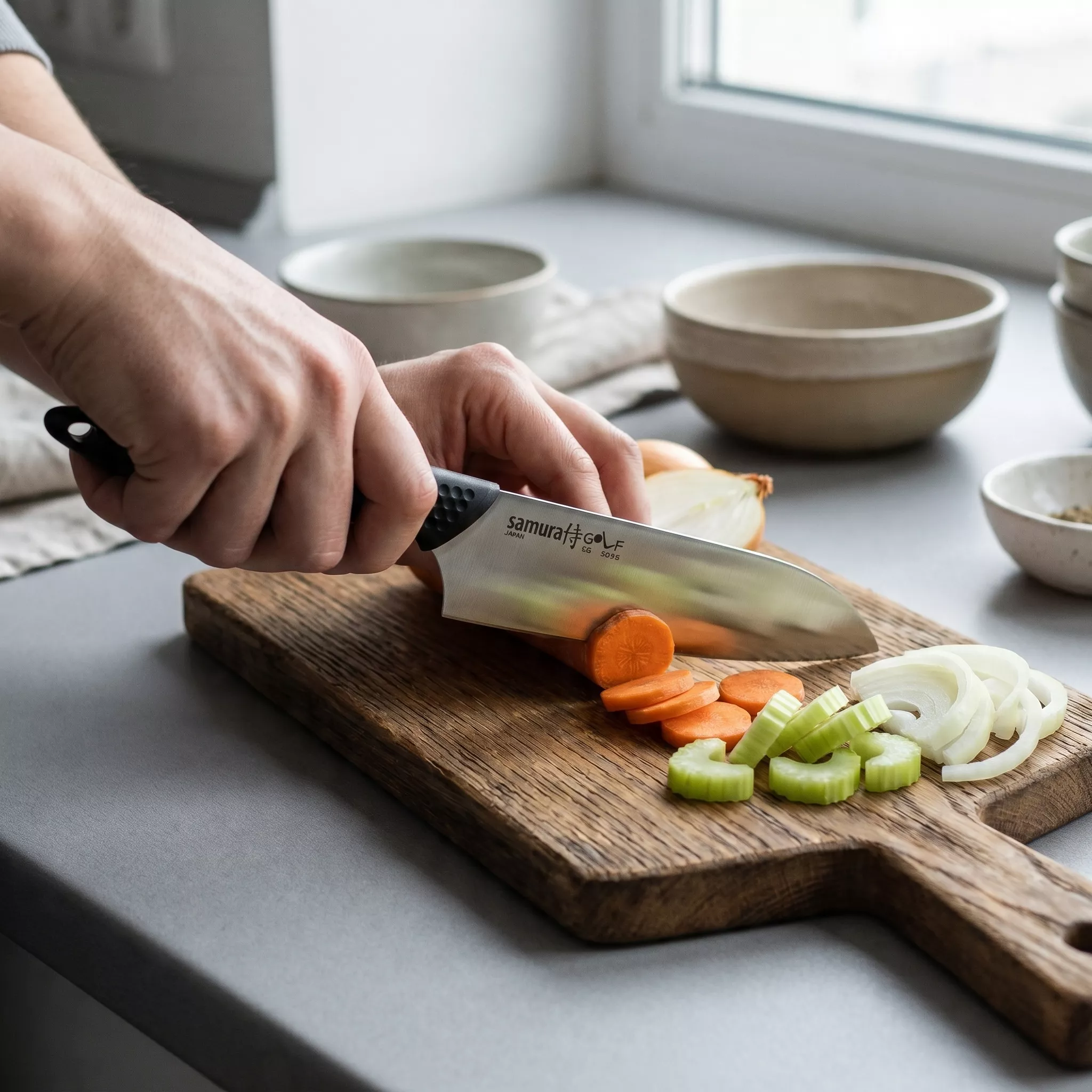 Samura Golf Nóż kuchenny Santoku 18 cm AUS-8